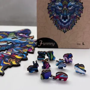 lup mistic puzzle din lemn